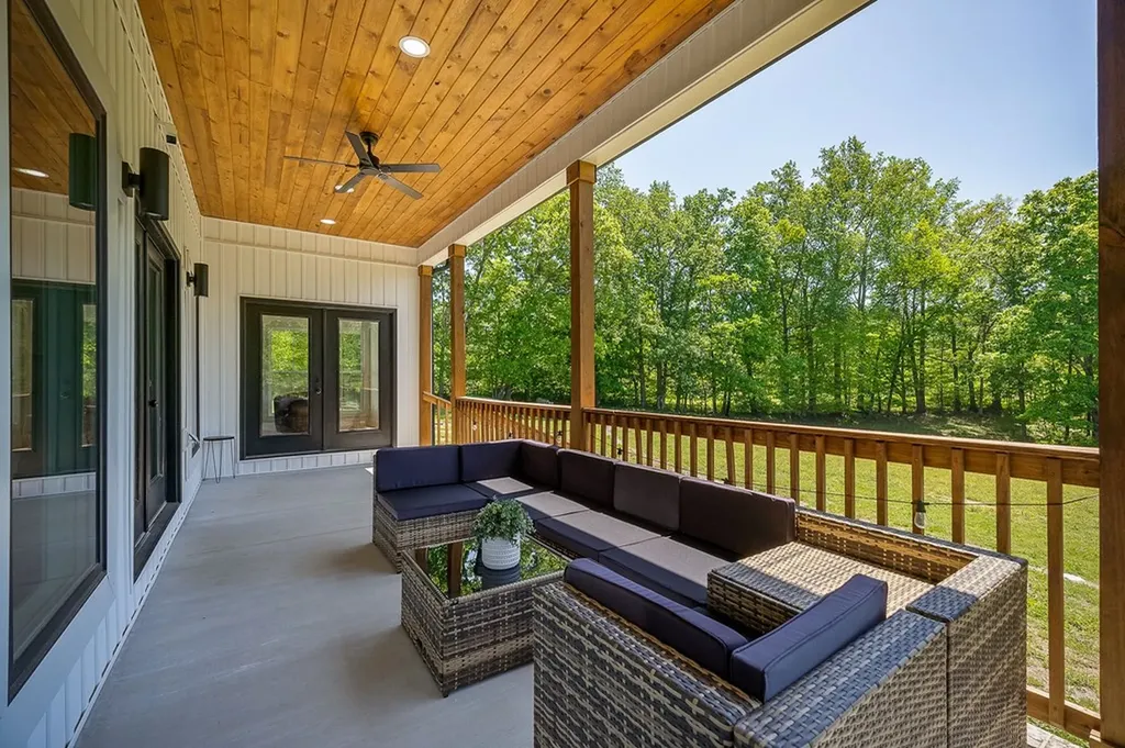 250 Dyer Ridge Road Baxter TN 38544