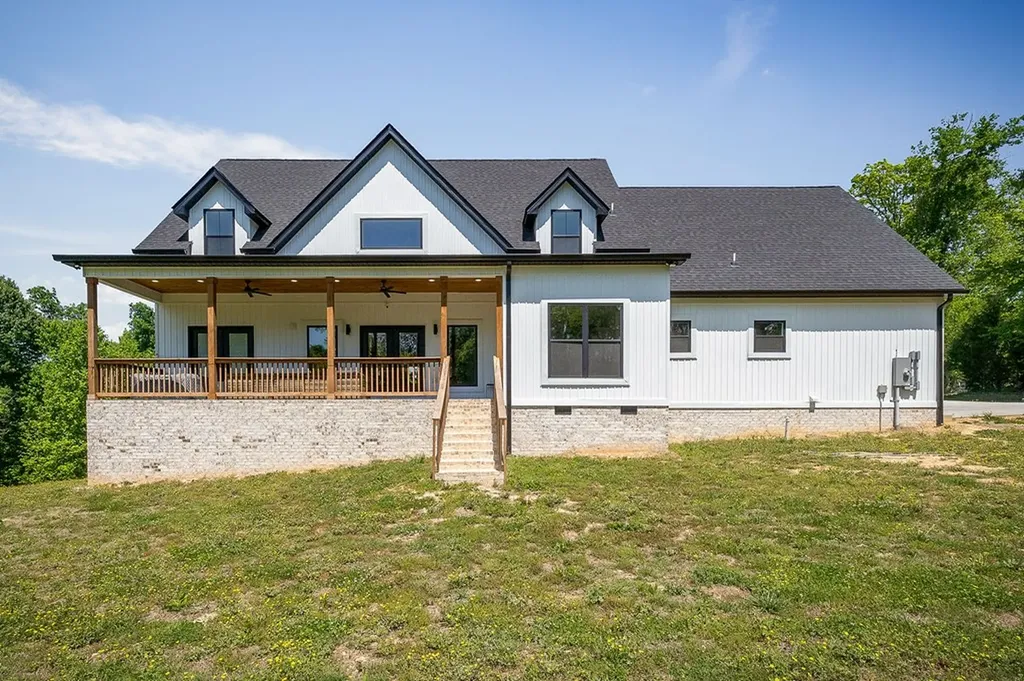 250 Dyer Ridge Road Baxter TN 38544