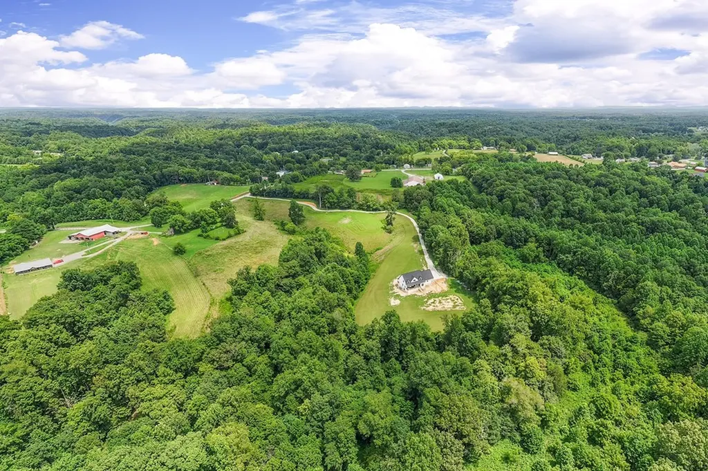 250 Dyer Ridge Road Baxter TN 38544