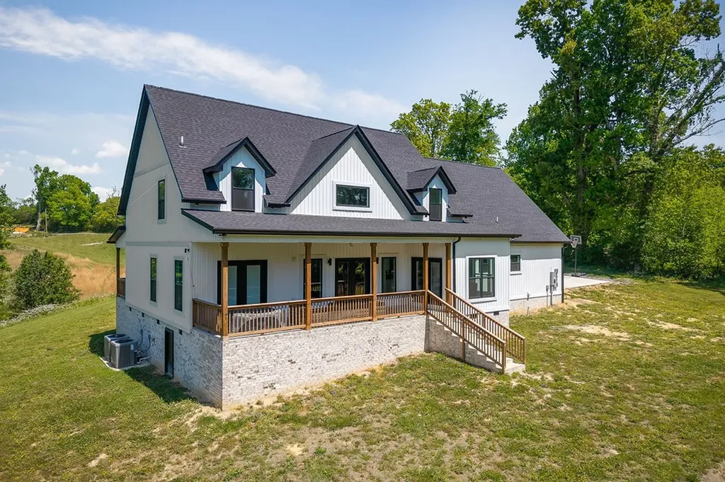 250 Dyer Ridge Road Baxter TN 38544