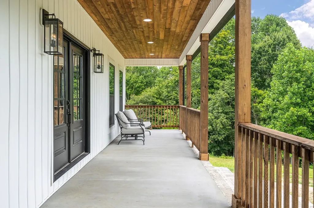 250 Dyer Ridge Road Baxter TN 38544