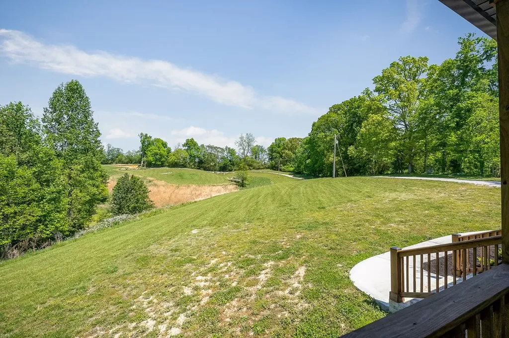 250 Dyer Ridge Road Baxter TN 38544