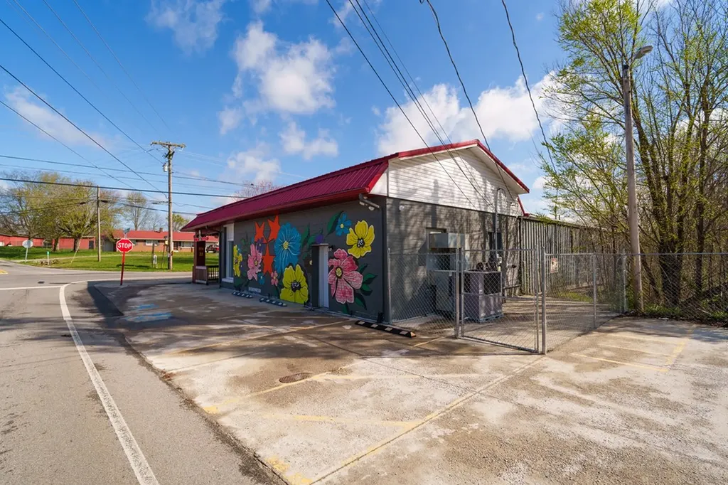4628 W Broad Street Cookeville TN 38501