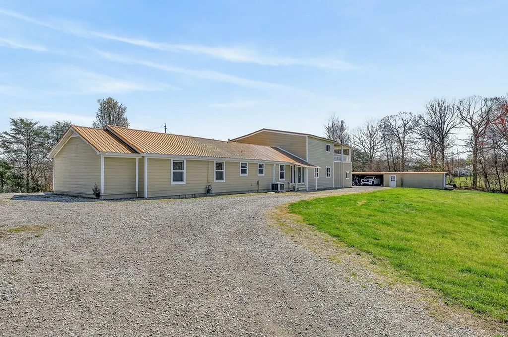 1400 E 1410 College Street Spencer TN 38585