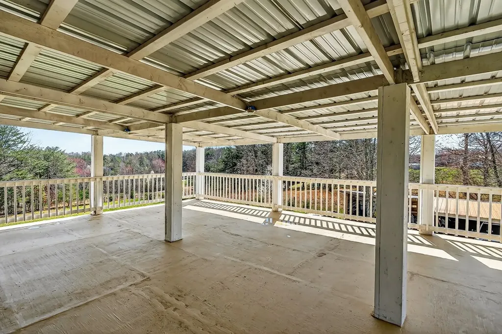 1400 E 1410 College Street Spencer TN 38585