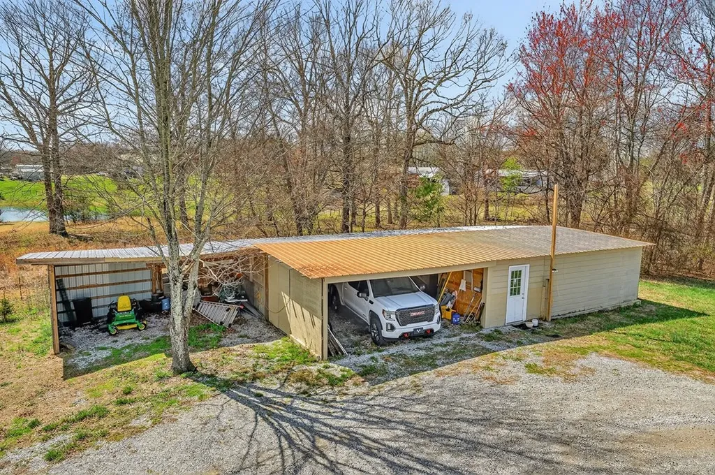 1400 E 1410 College Street Spencer TN 38585