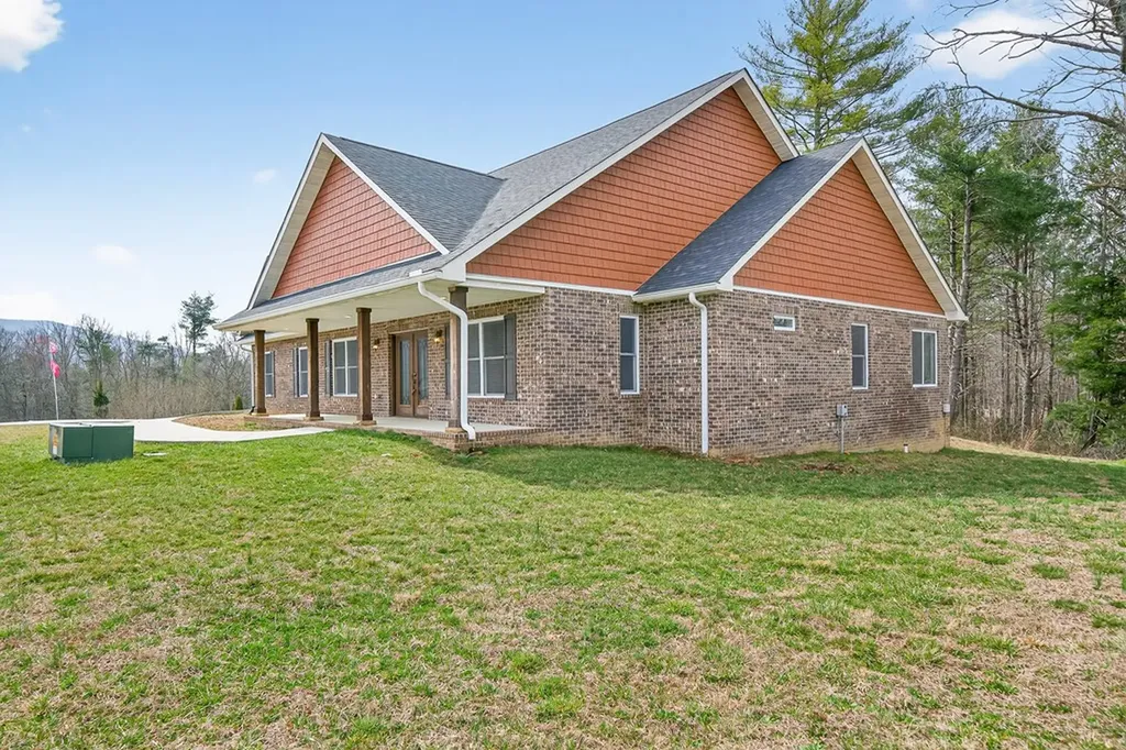 204 Suzie Court Crossville TN 38555