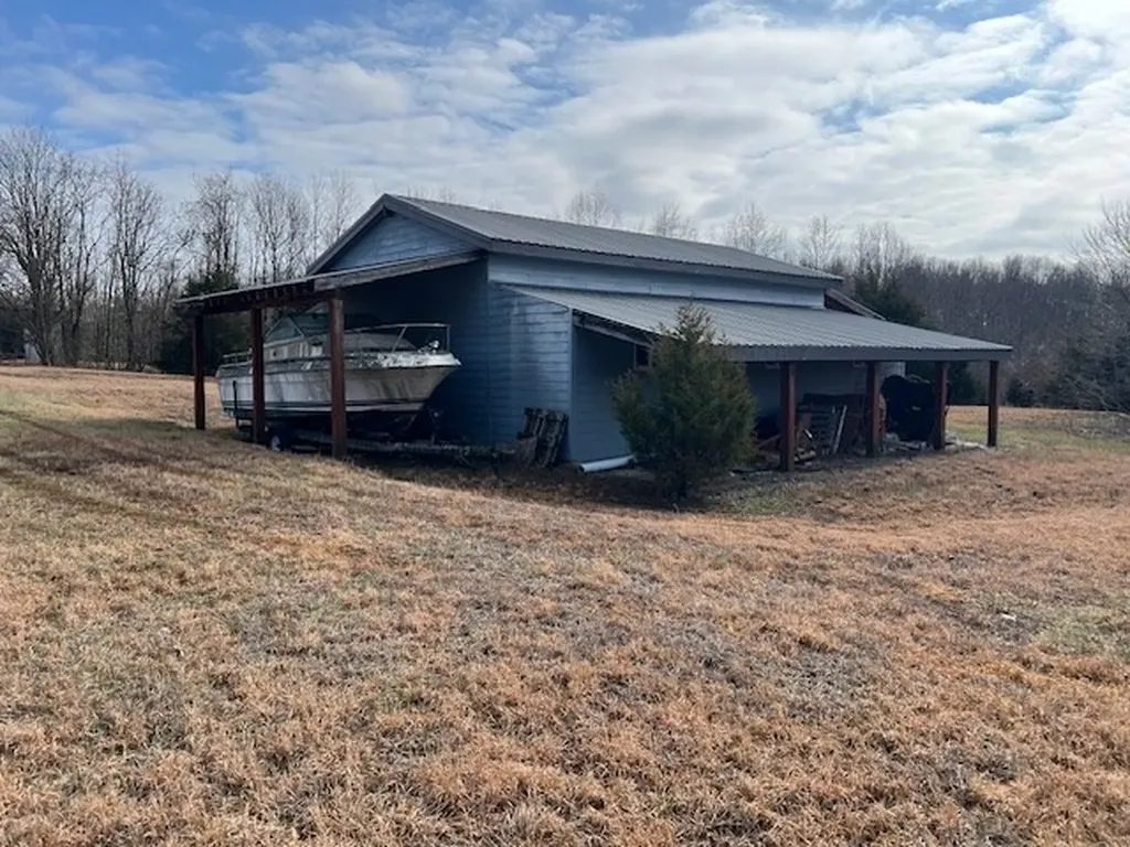 2344 Turkeytown Road Hilham TN 38568