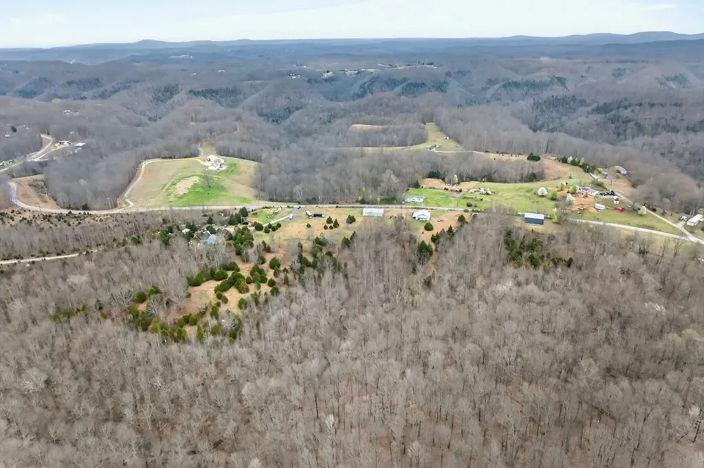 2344 Turkeytown Road Hilham TN 38568