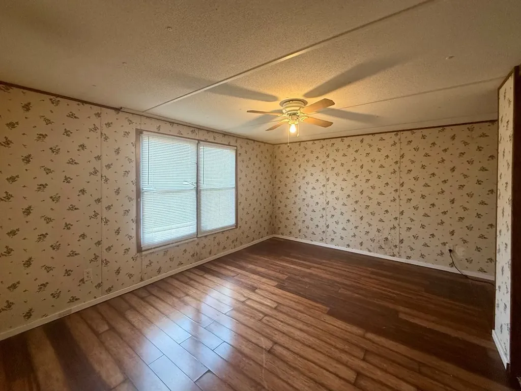 2191 Seven Knobs Road Gainesboro TN 38562-5527