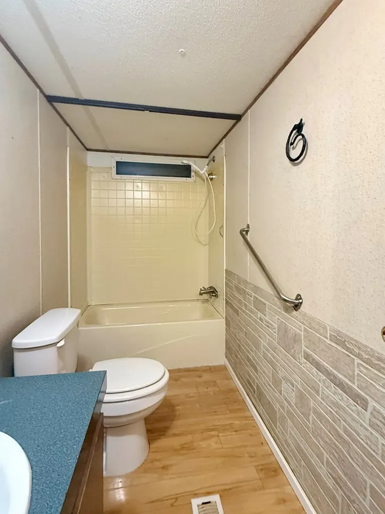 2191 Seven Knobs Road Gainesboro TN 38562-5527