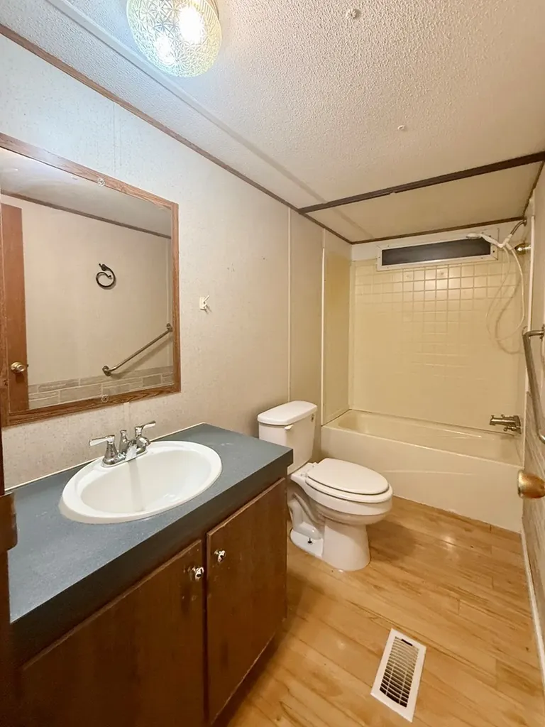 2191 Seven Knobs Road Gainesboro TN 38562-5527