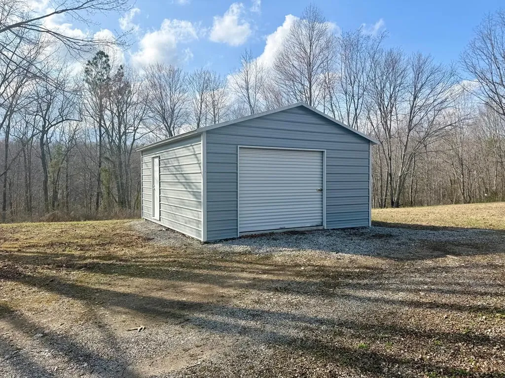 2191 Seven Knobs Road Gainesboro TN 38562-5527