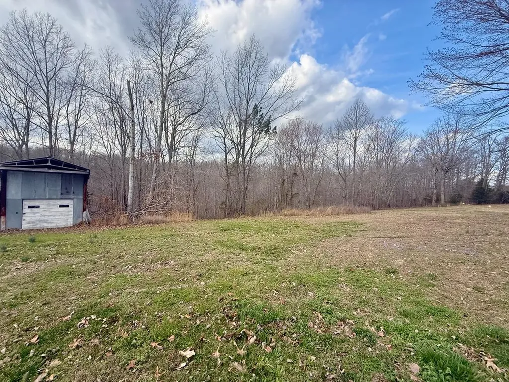 2191 Seven Knobs Road Gainesboro TN 38562-5527