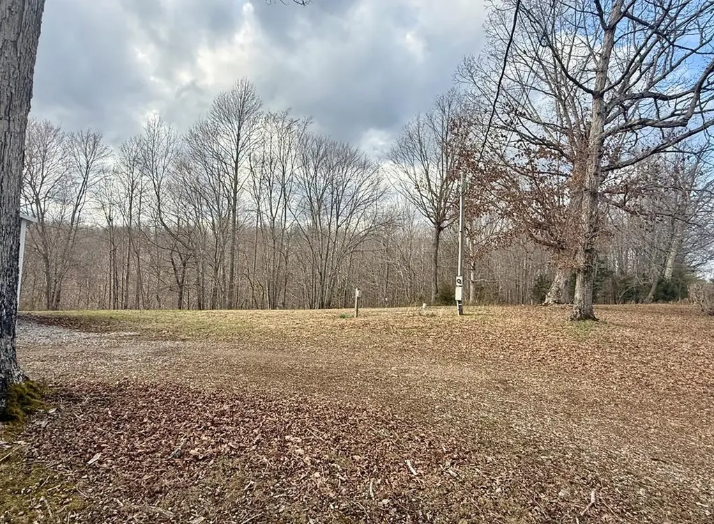 2191 Seven Knobs Road Gainesboro TN 38562-5527