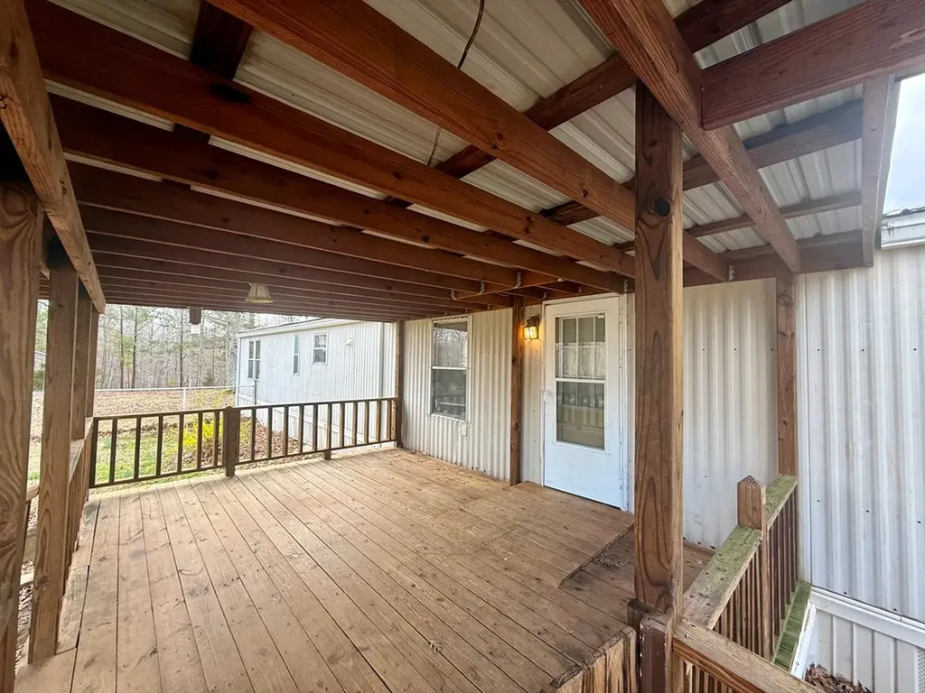 2191 Seven Knobs Road Gainesboro TN 38562-5527