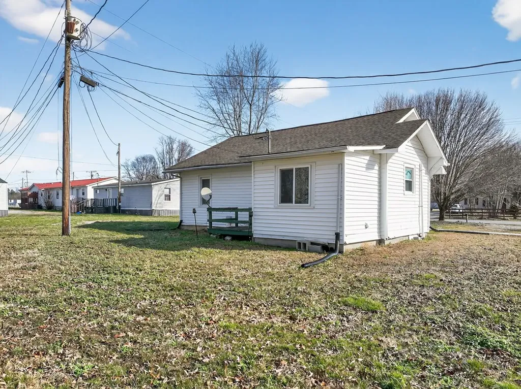 1360 Dunavin Drive Baxter TN 38544