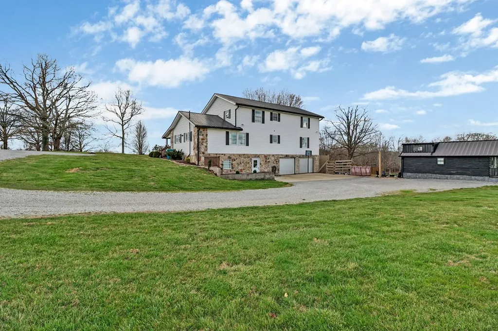 7616 Plateau Road Crossville TN 38571