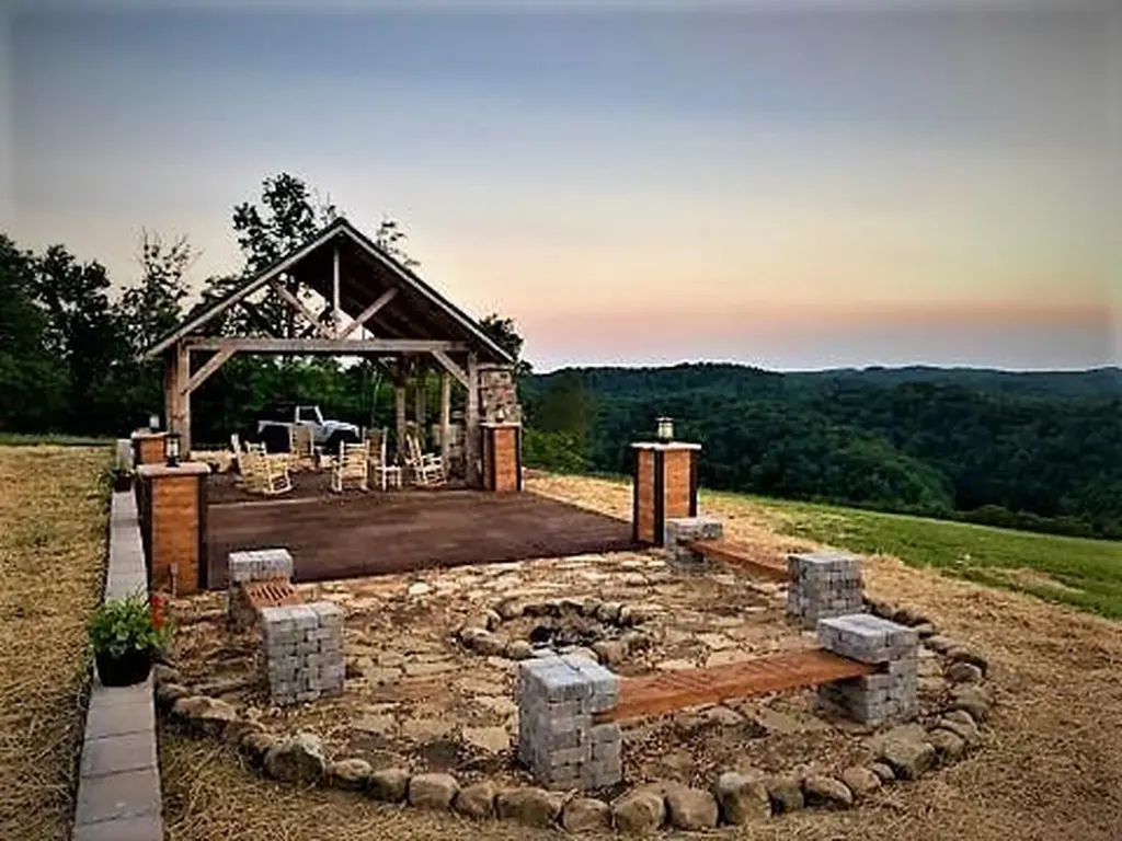 50D Crappie Lane Hilham TN 38568