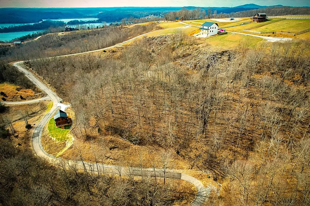 50D Crappie Lane Hilham TN 38568