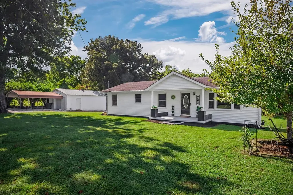 220 220 Higginbotham Road Mcminnville TN 37110