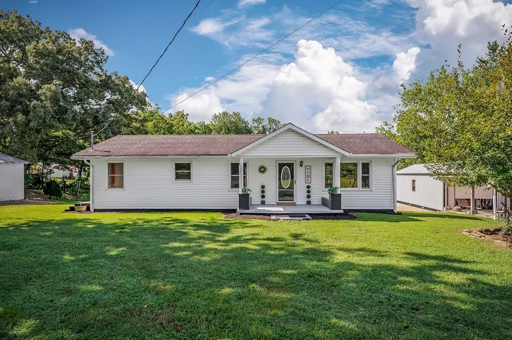 220 220 Higginbotham Road Mcminnville TN 37110
