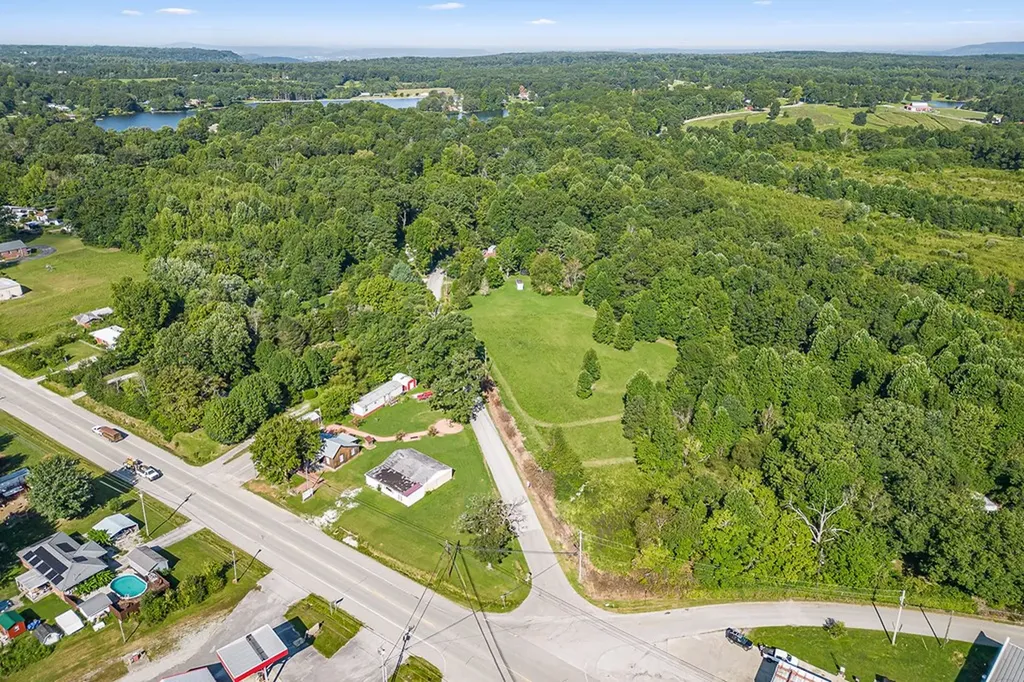 5445 Coal Bank Road Sparta TN 38583