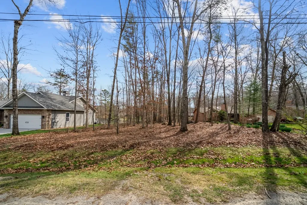 15 Andover Lane Crossville TN 38558