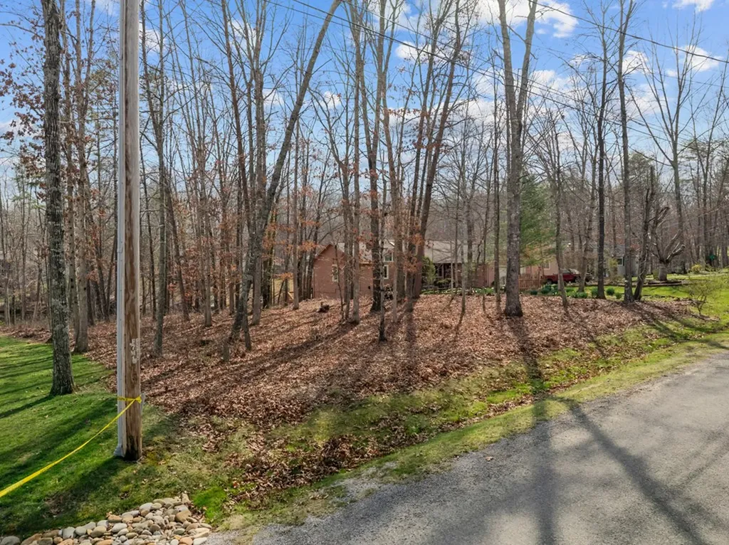 15 Andover Lane Crossville TN 38558