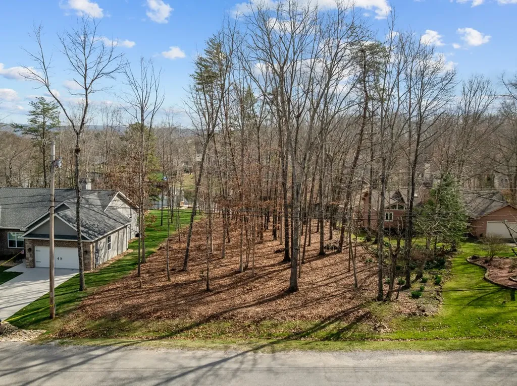 15 Andover Lane Crossville TN 38558