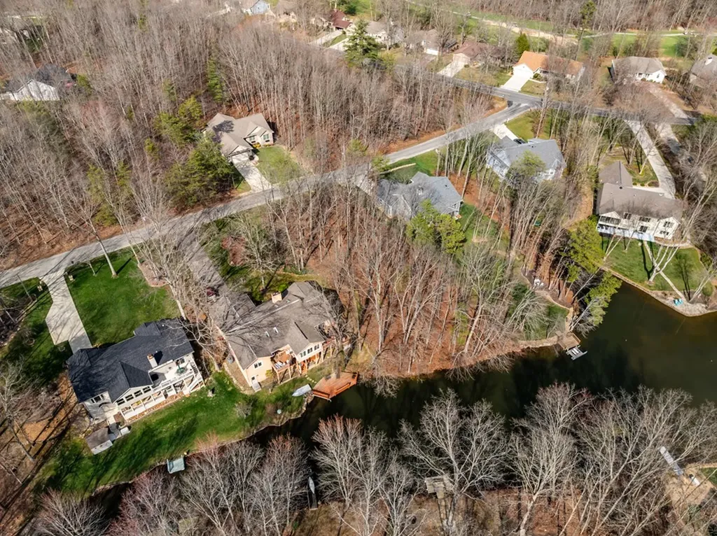 15 Andover Lane Crossville TN 38558