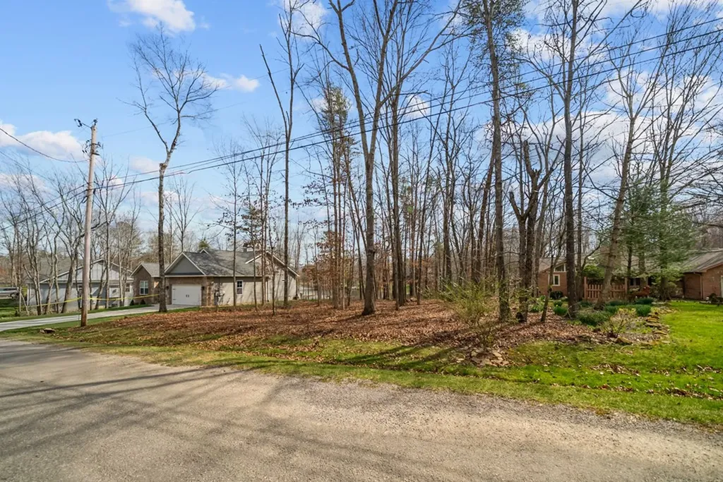 15 Andover Lane Crossville TN 38558
