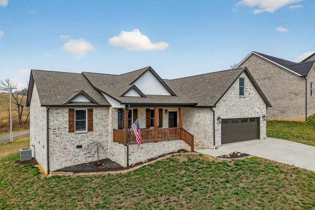 683 Blue Water Drive Cookeville TN 38506
