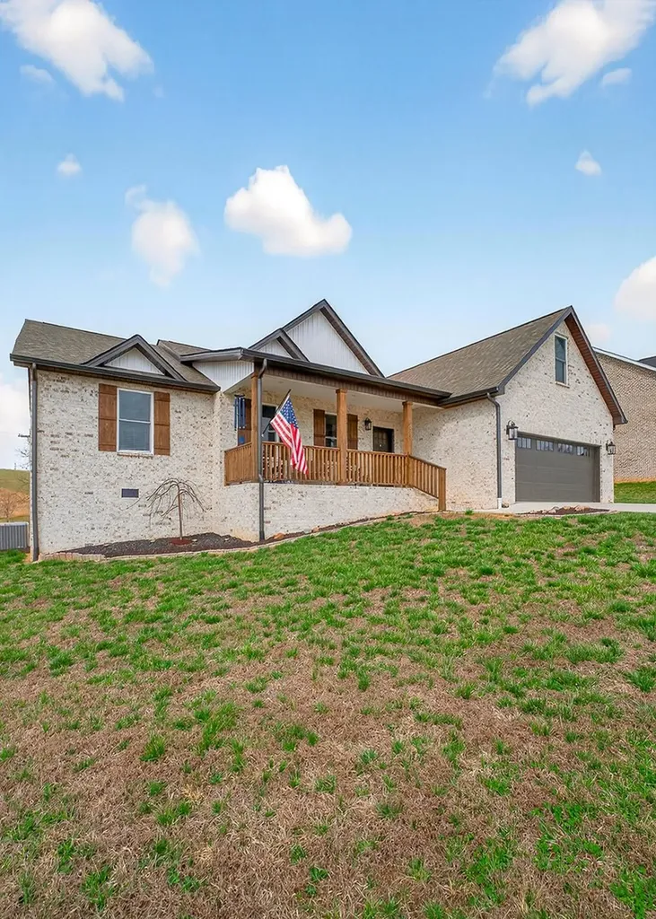 683 Blue Water Drive Cookeville TN 38506