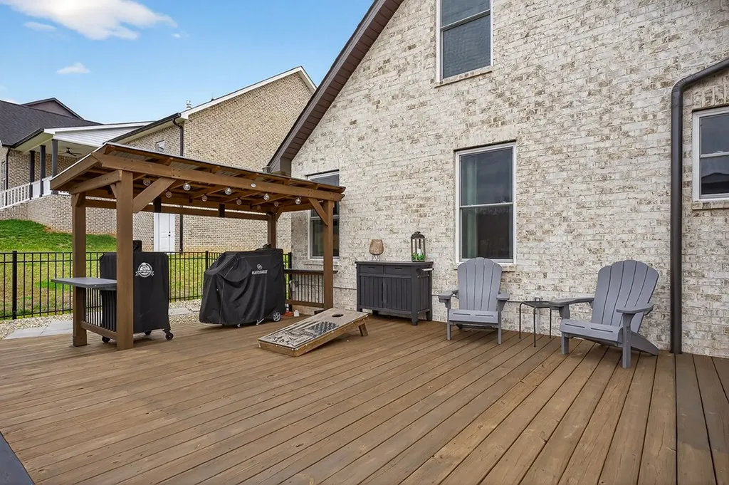 683 Blue Water Drive Cookeville TN 38506