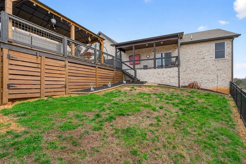683 Blue Water Drive Cookeville TN 38506