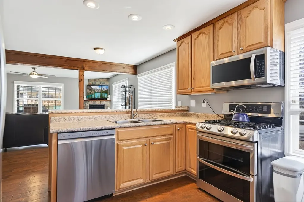 1020 Eastridge Drive Byrdstown TN 38549