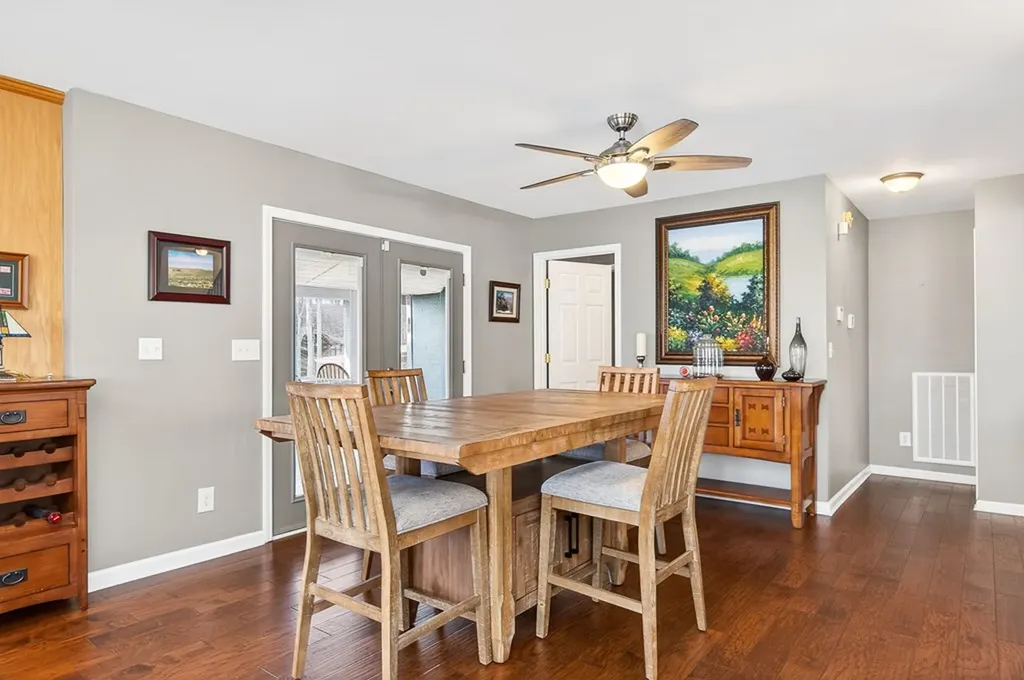 1020 Eastridge Drive Byrdstown TN 38549