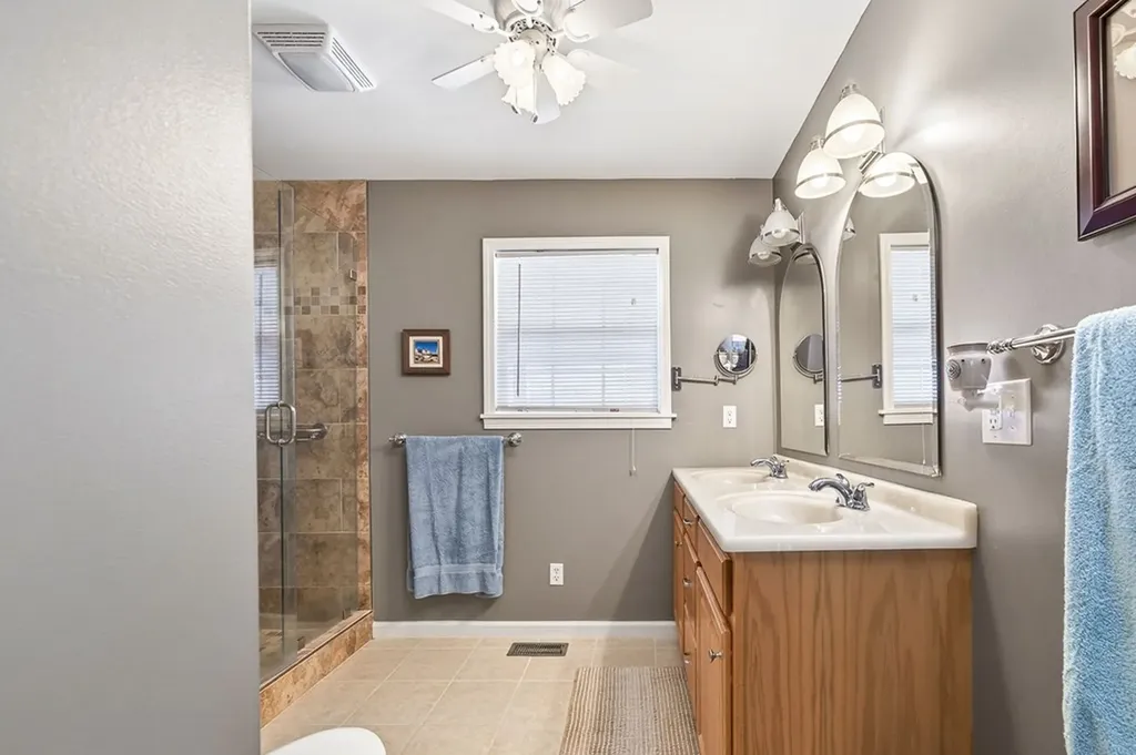 1020 Eastridge Drive Byrdstown TN 38549