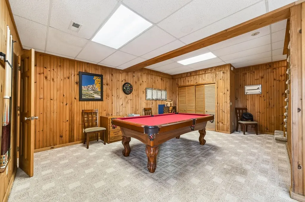 1020 Eastridge Drive Byrdstown TN 38549