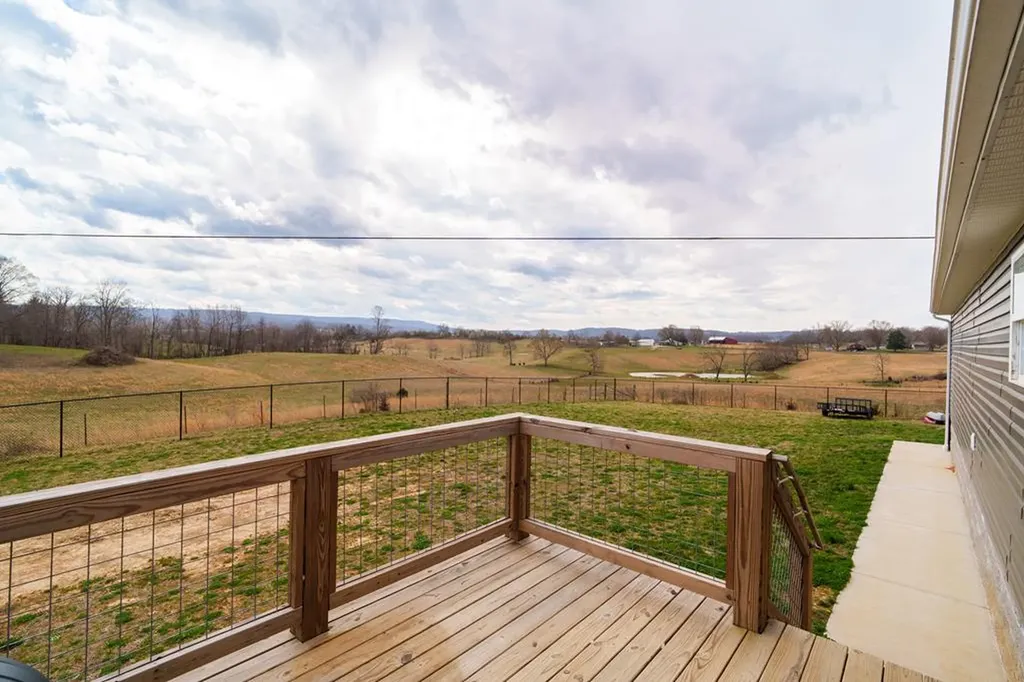 4346 Monterey Highway Sparta TN 38583
