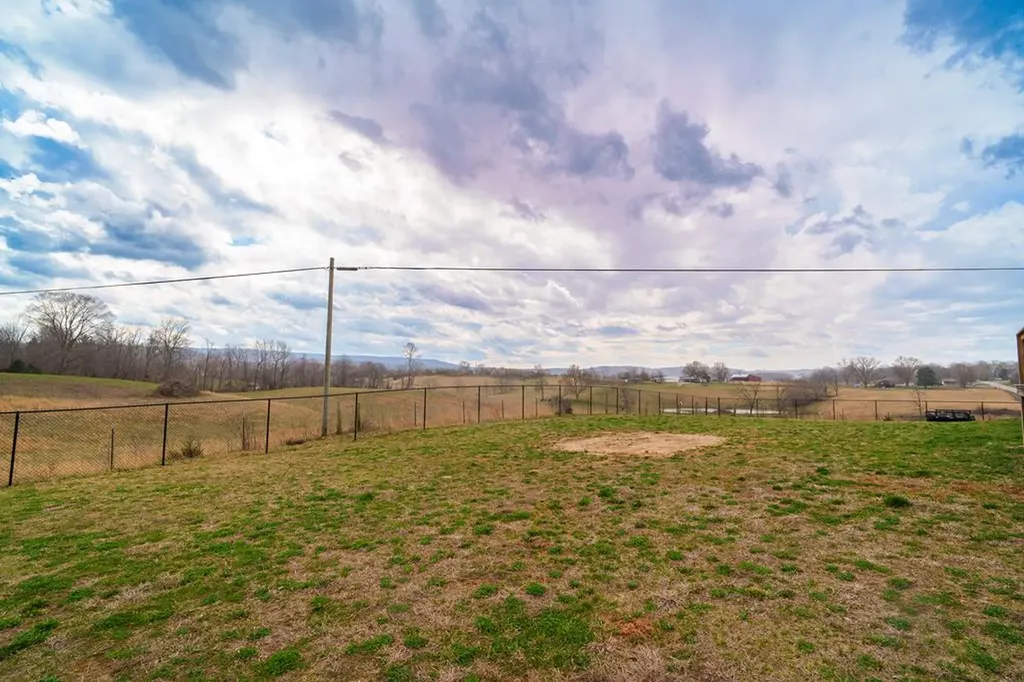 4346 Monterey Highway Sparta TN 38583