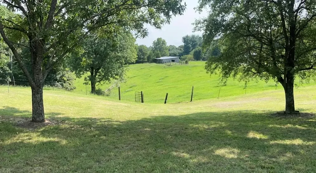 262 Burristown Paradise Lane Gainesboro TN 38562
