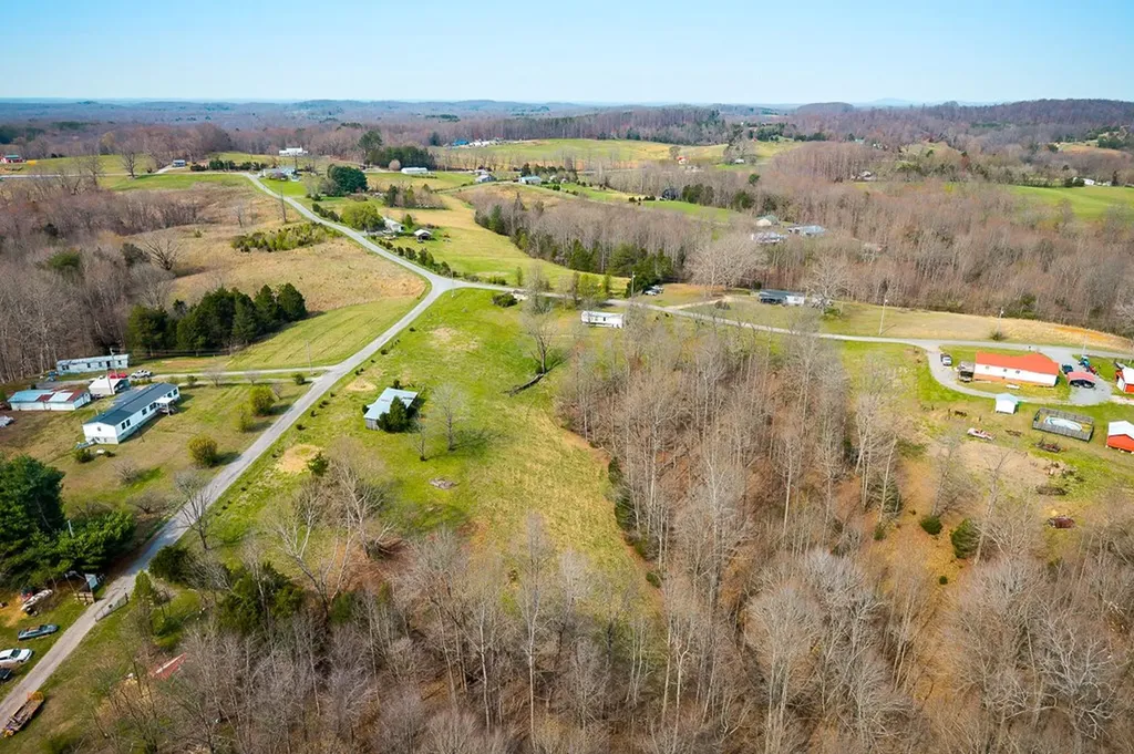 262 Burristown Paradise Lane Gainesboro TN 38562