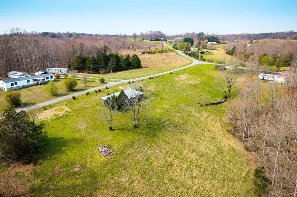 262 Burristown Paradise Lane Gainesboro TN 38562