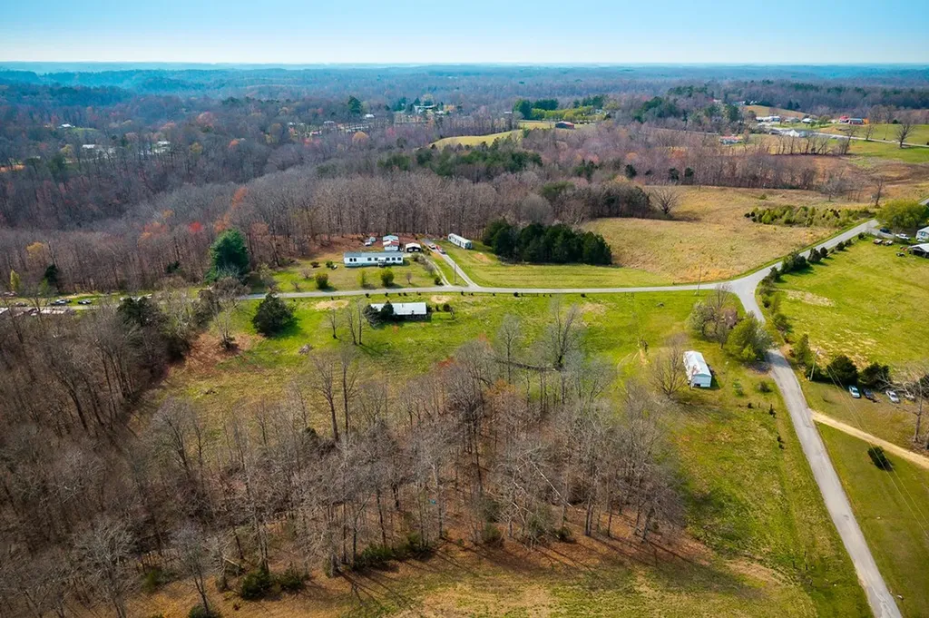 262 Burristown Paradise Lane Gainesboro TN 38562