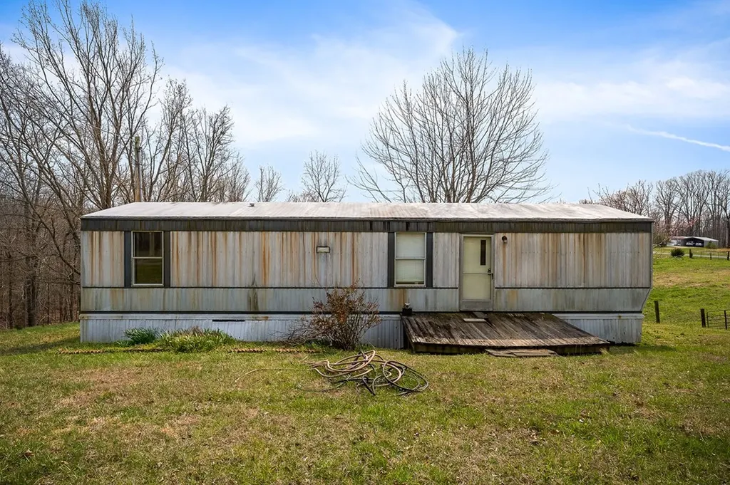 262 Burristown Paradise Lane Gainesboro TN 38562