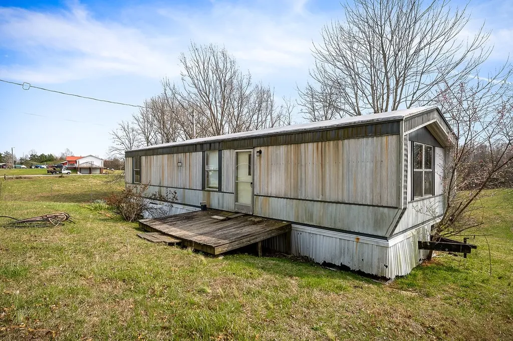 262 Burristown Paradise Lane Gainesboro TN 38562
