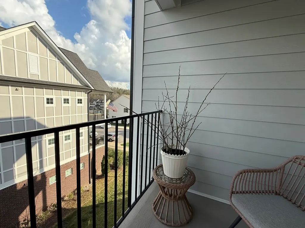 800 Vintage Green Ln Unit 302 Franklin TN 37064-2333
