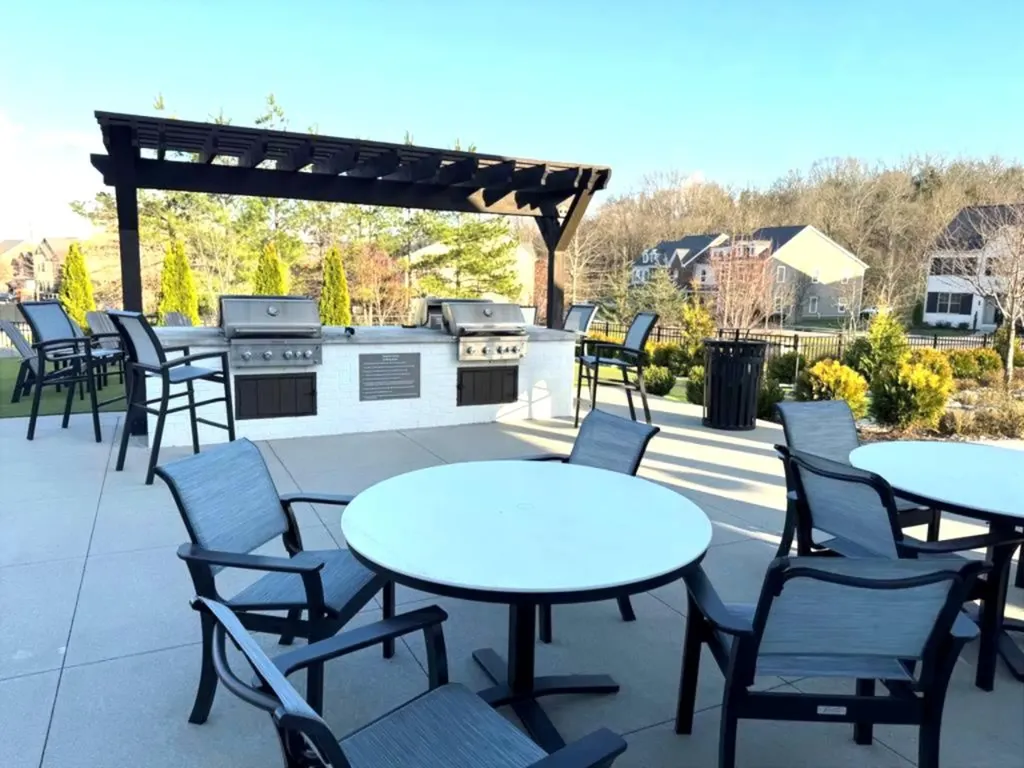800 Vintage Green Ln Unit 302 Franklin TN 37064-2333